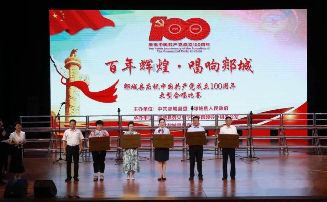 爱吃叶子的毛毛虫